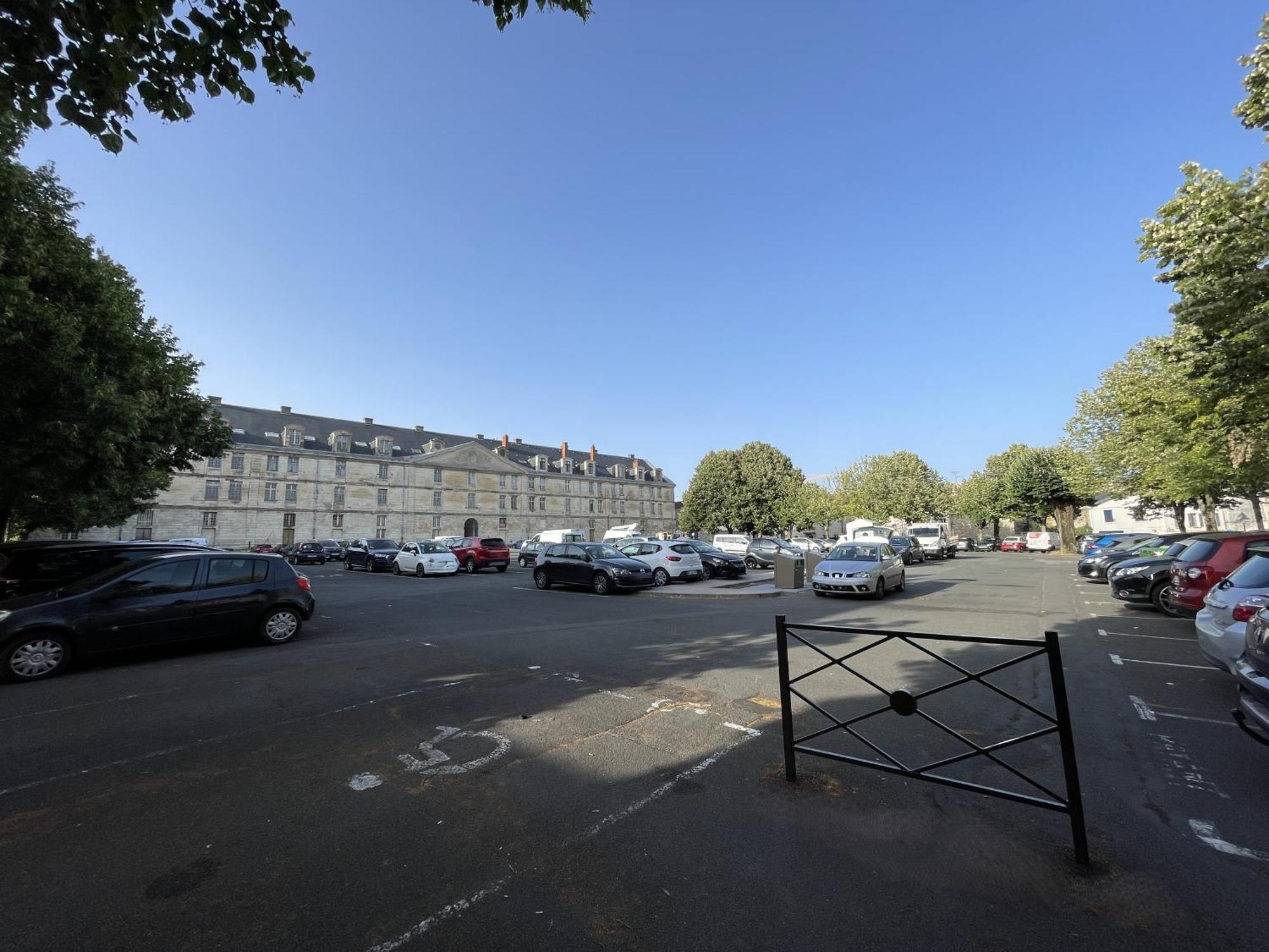 Chez Jean-Yves Et Zoe - La Boheme - Au Calme, Tres Propre, Proche Parkings Διαμέρισμα Νιόρ Εξωτερικό φωτογραφία